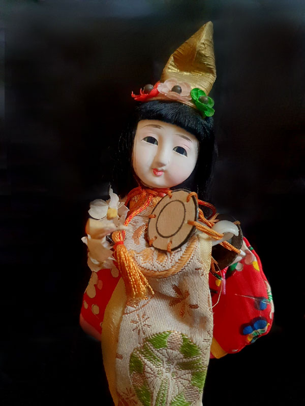 detalles rostro muñeca geisha con ojos de cristal vintage